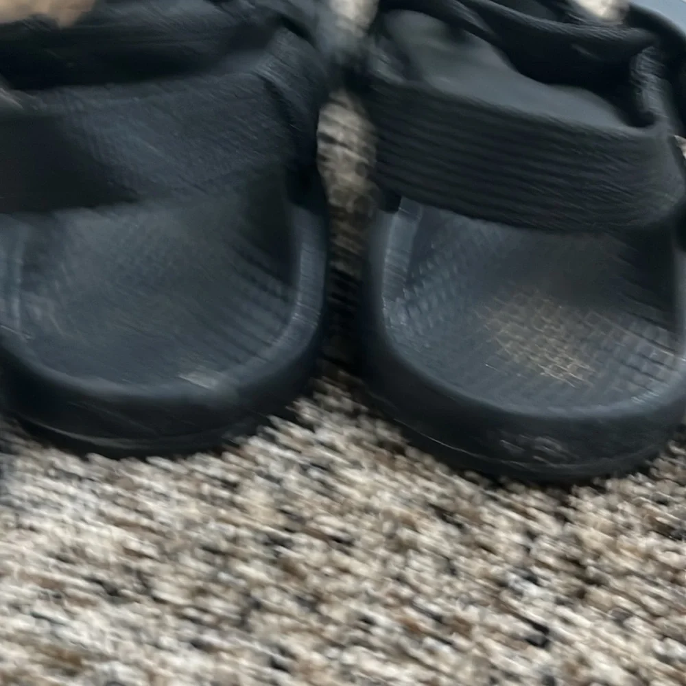 Chaco Black ZX2 Classic Black Sandal, lightly worn